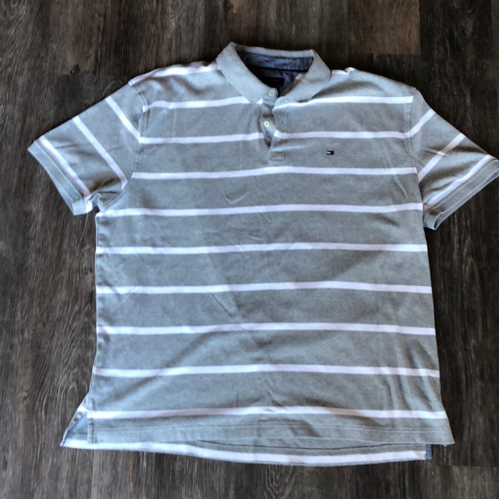 Tommy Hilfiger men’s collared shirt